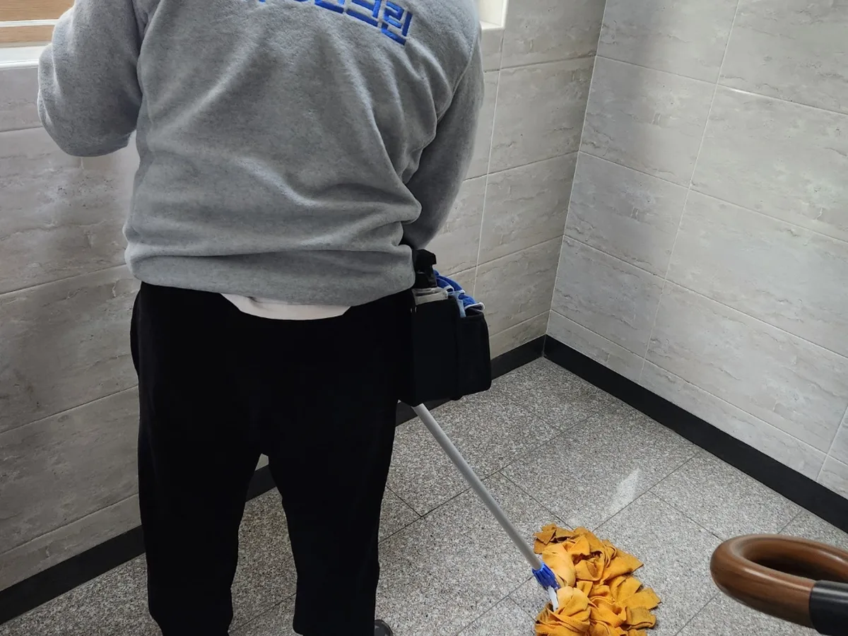 중구 남산동3가 건물 복도·대기 동선 야간 위생청소 사례 - 행진크린