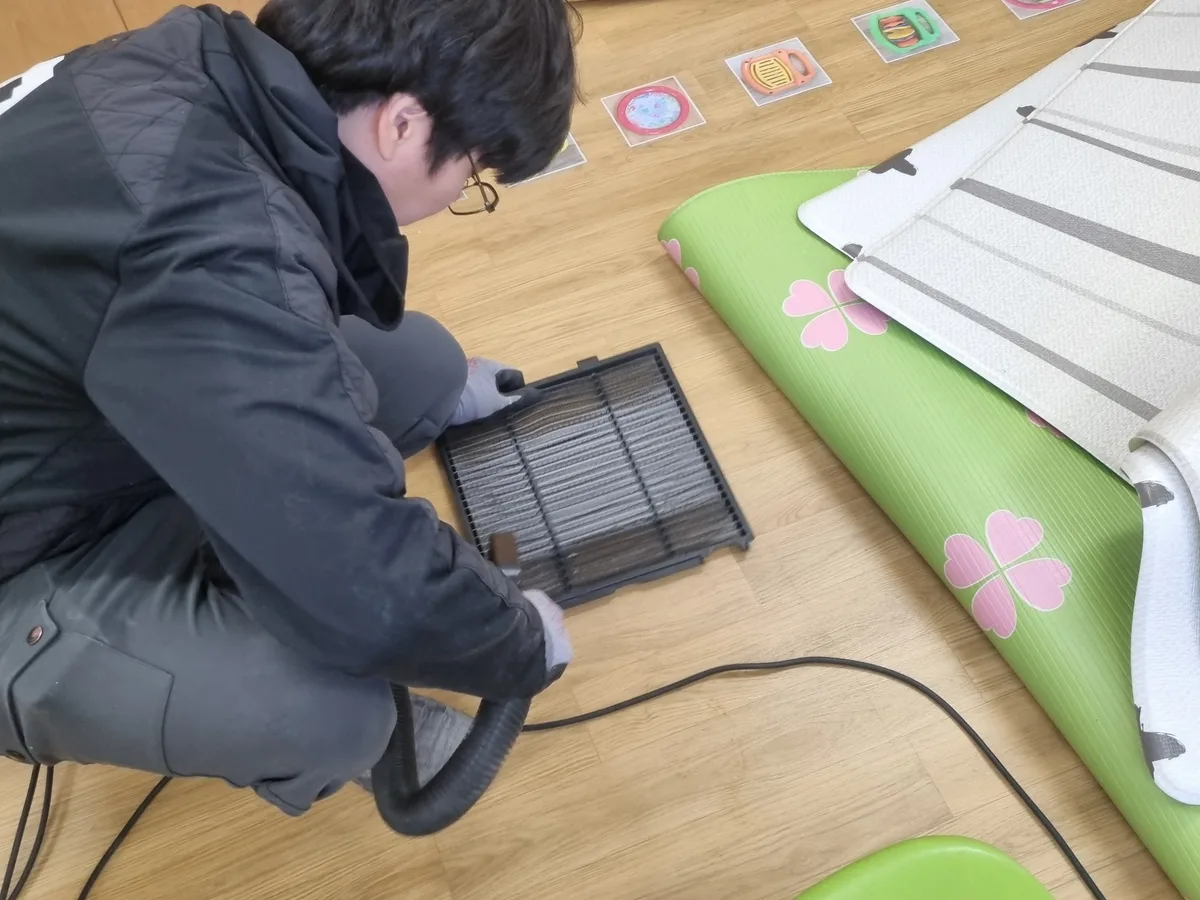 중구 남대문로1가 놀이방 낮잠실 장비 주변 정밀 위생청소 사례 - 행진크린